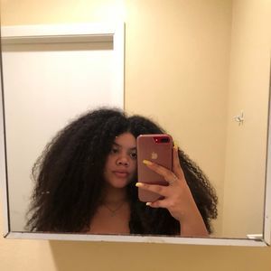 Meet your Posher, Jamie lee